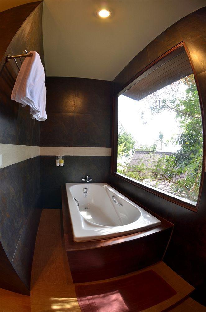 Palm Leaf Resor 3*